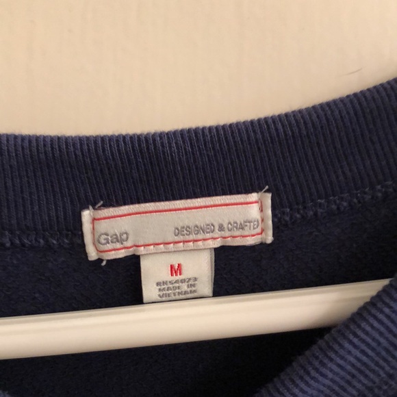 Gap Sweatshirt - Picture 3 of 4